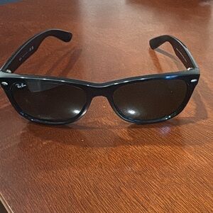 Ray-Ban Wayfarer Black Sunglasses